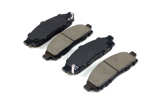 Колодка гальм. диск. MITSUBISHI L200 2.5 DI-D, 2.5 DI-D 4WD 05 - передн. (вир-во SANGSIN)