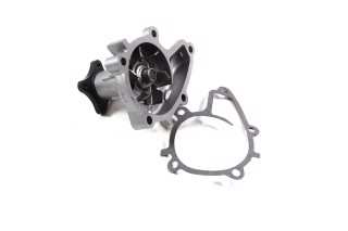 Насос водяний NISSAN (вир-во GMB)