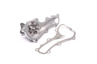 Насос водяной NISSAN (пр-во GMB)