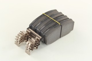 Колодки тормозные дисковые передние (пр-во Mobis)