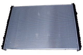 Радиатор охлаждения RVI MAGNUM E-TECH 00- (пр-во Nissens)