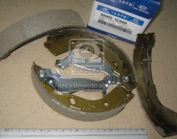Колодки тормозные барабанные задние Hyundai Getz 02- (пр-во Mobis). 583051CA00