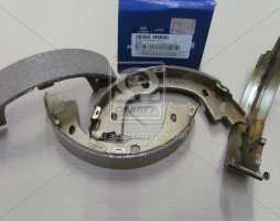 Колодки гальмівні гальма стоянки Hyundai H-1 07- (вир-во Mobis)