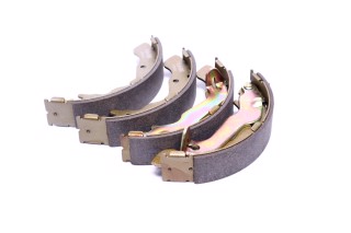 Колодка гальм. барабан. HYUNDAI AVANTE XD (вир-во PARTS-MALL)