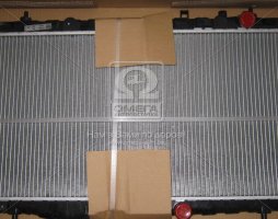 Радиатор охлаждения HYUNDAI TRAJET (FO) (99-) 2.0-2.7  (пр-во Nissens). 67032