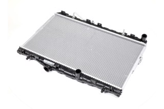 Радиатор охлождения HYUNDAI COUPE (GK) (02-) 2.0 i 16V автомат (пр-во Nissens). 67489