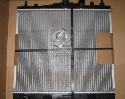 Радиатор охлаждения RENAULT CLIO III (05-) (пр-во Nissens). 62902A