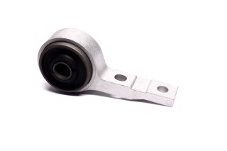 Сайлентблок переднего нижнего рычага NISSAN TEANA (пр-во RBI)