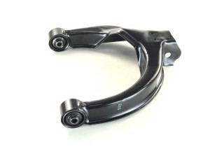 Рычаг задней подвески верхний правый (пр-во Mobis)