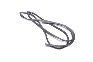 Молдинг лобового скла (вир-во GM)