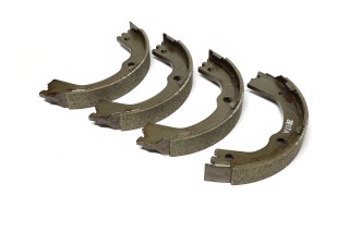 Колодки гальмівні стояночного гальма барабанні Hyundai Santa Fe 10-/Kia Sorento 09- (вир-во Mobis)