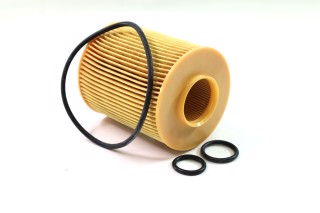 Фильтр масляный двигателя OPEL ASTRA G, H, CORSA C 1.7 CDTI 00- (пр-во KNECHT-MAHLE)