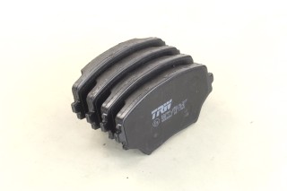 Колодка гальм. диск. TOYOTA RAV 4 II (XA2) передн. (вир-во TRW)