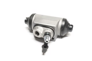 Цилиндр тормозной задний правый Hyundai H100 93-05/H1 04-08 (пр-во Mobis)