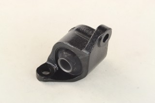 Салейнтблок рычага передний, левый (пр-во SsangYong)