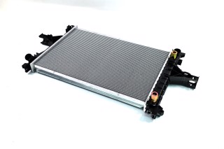 Радіатор охолодження двигуна V70 ALL 00-07/S80 20/4/9 (Ava)