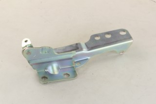 Кронштейн капота правый KIA SORENTO 03-09 (пр-во Mobis)