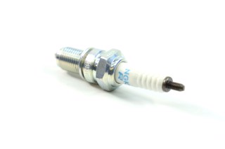 Свічка запалювання DPR8EA-9 MOTO (вир-во NGK)