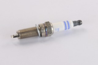 Свічка запалювання YR8SEU NICKEL (KIA, HYUNDAI) (вир-во BOSCH)