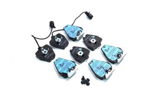 Колодка тормозная дисковая передняя AUDI A8 (4D2, 4D8) (пр-во REMSA)