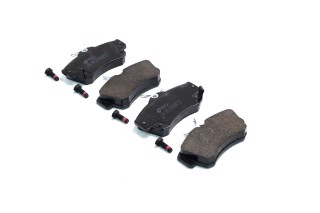 Колодка гальм. диск. CHRYSLER PT CRUISER 2.0I, 2.2CRD 2000 - передн. (вир-во REMSA)