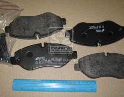 Колодка гальм. диск. IVECO DAILY III 2.3 3.0 06 - передн. (вир-во REMSA)