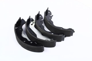 Колодка гальм. барабан. HYNDAI MATRIX ELANTRA KIA CERATO 1,6 1,5 1,8 2,0 00 - задн. (вир-во Remsa)