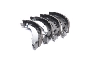 Колодка гальм. барабан. MITSUBISHI COLT задн. (вир-во Remsa)