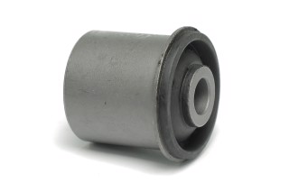 Сайлентблок важеля NISSAN PICK UP, NAVARA 98-  перед. міст спереду (Вир-во FEBI)