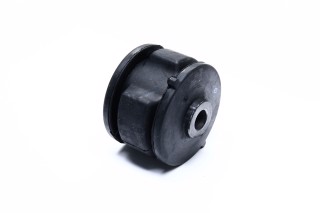 Сайлентблок поздовжньої тяги HYUNDAI i30, TUCSON, KIA SPORTAGE 04 - зад. міст (Вир-во FEBEST)