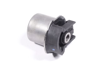 Сайлентблок балки TOYOTA YARIS 99-05 задн. міст із двох сторін (Вир-во FEBEST)