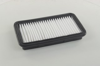 Фільтр повітряний Suzuki Swift III 1.3i, 1.5i, 1.6 (вир-во WIX-FILTERS)