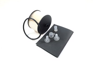 Фільтр паливний PSA 2.0 HDI 04-, FORD 2.0 TDCI 04- (вир-во CHAMPION)