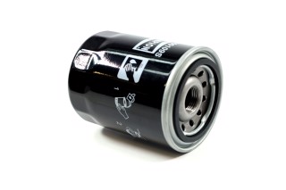 Фільтр оливний двигуна NISSAN /C109 (вир-во CHAMPION)