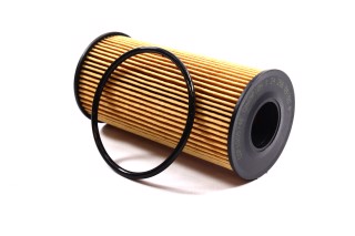 Фильтр масляный двигателя /XE574 (пр-во CHAMPION)