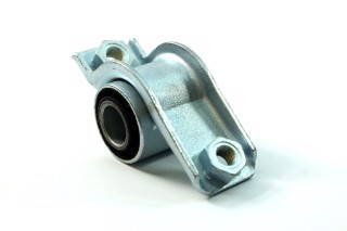 Сайлентблок важеля ALFA ROMEO 145,146,GTV (Вир-во Moog)