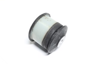 Сайлентблок важеля FORD FIESTA / MAZDA 121 (Вир-во Moog)
