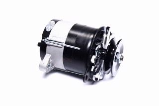 Генератор МТЗ 80,82,Т 150КС (СМД 14А,17,21) 14В 0,7кВт, 50А (143701001) (ТМ JUBANA)