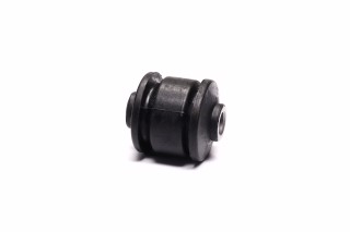 Сайлентблок TOYOTA LAND CRUISER 90 96-02 зад. міст верх (Вир-во FEBEST)