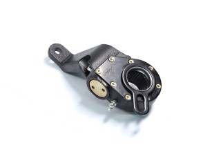 Рычаг регулировочный правый самоподводящий мелкий шлиц МАЗ кривой (RIDER)