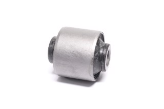 Сайлентблок задней продольной тяги FORD MONDEO III 00-07 низ (Пр-во FEBEST)