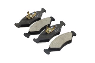 Колодка тормозная дисковая передняя FORD ESCORT/FIESTA/SIERRA 84-95 <ДК>